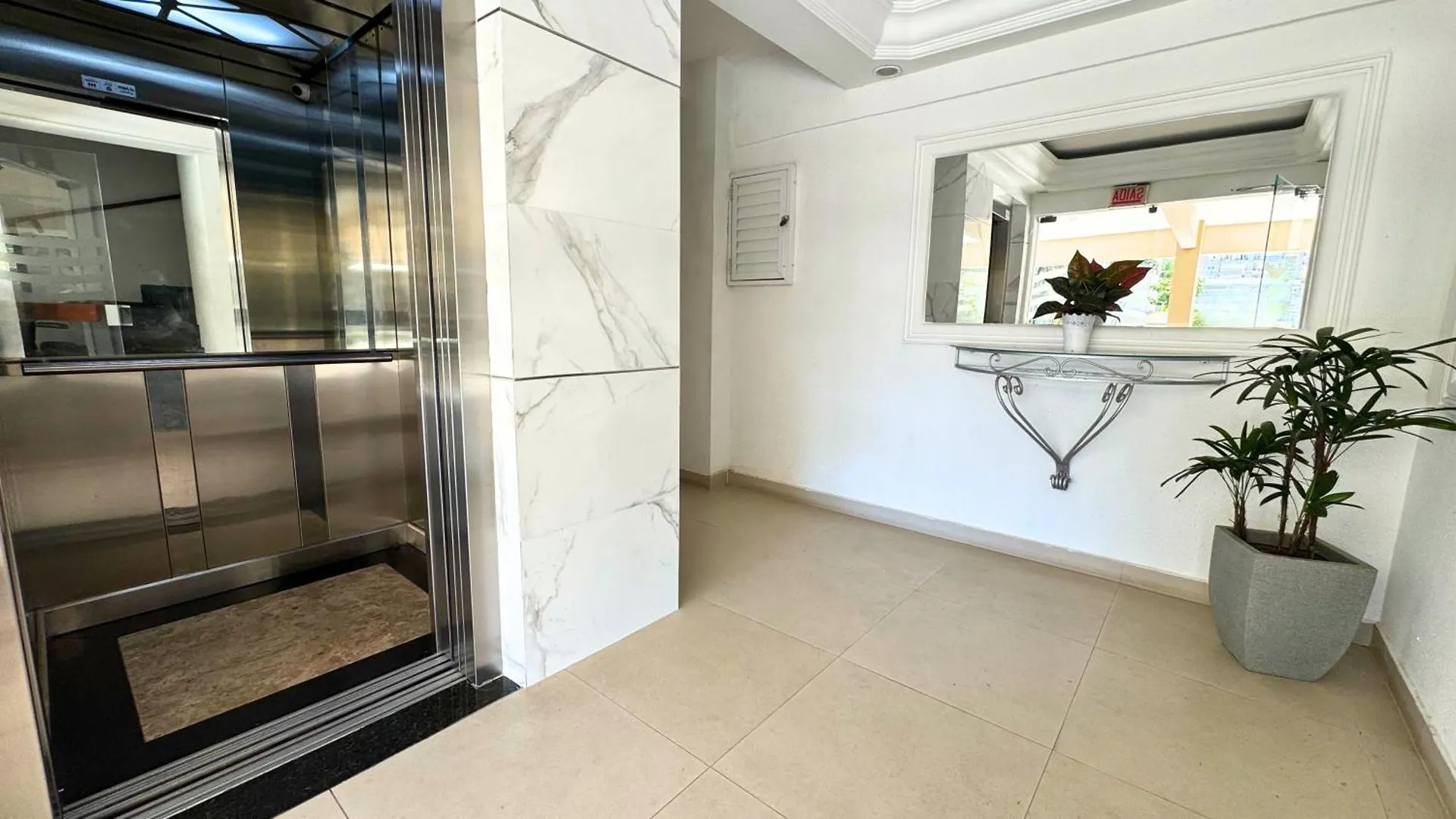 Apartamento A 10 Minutos A Pe Da Roda Gigante Balneário Camboriú Brasil